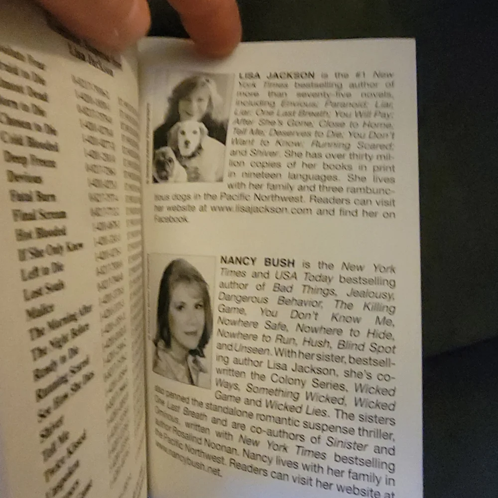 Last Girl Standing: A Novel of Suspense by‎ Lisa Jackson and Nancy Bush
